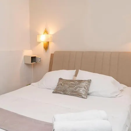 Holiday home Casa Moneda 4 House Old Pool Clock Tower Cartagena